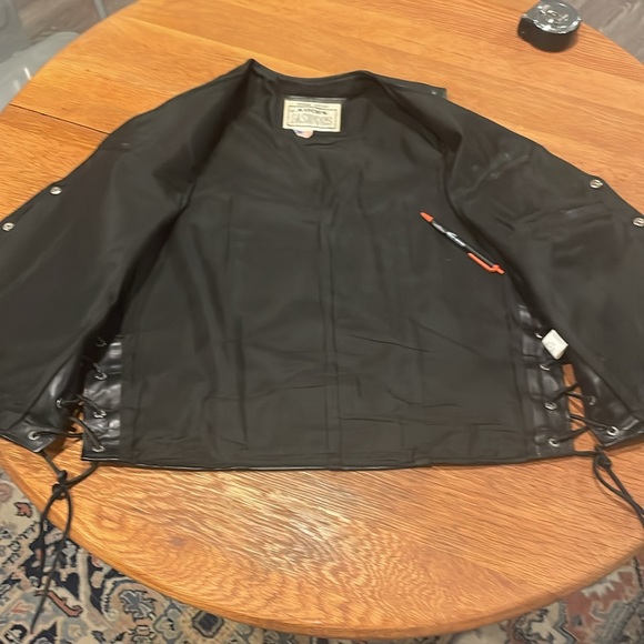 Addis Fashions Genuine Leather motorcycle vest. Made in USA - Picture 9 of 16